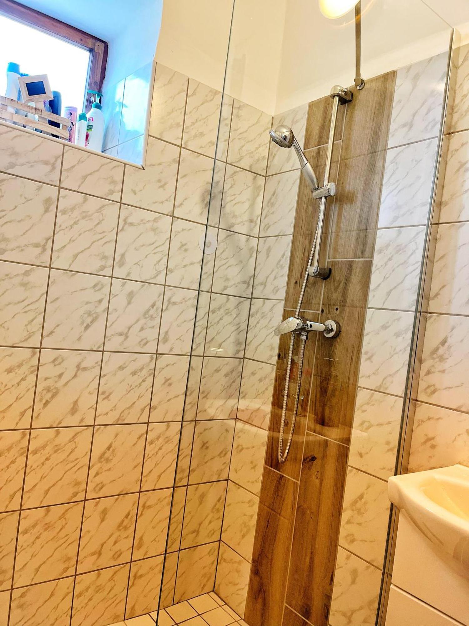 Poettyoesotthon Vendeghaz Apartment Tiszabábolna Екстериор снимка