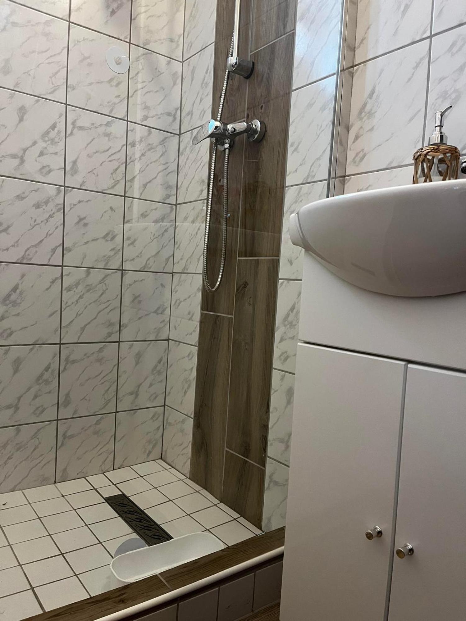 Poettyoesotthon Vendeghaz Apartment Tiszabábolna Екстериор снимка