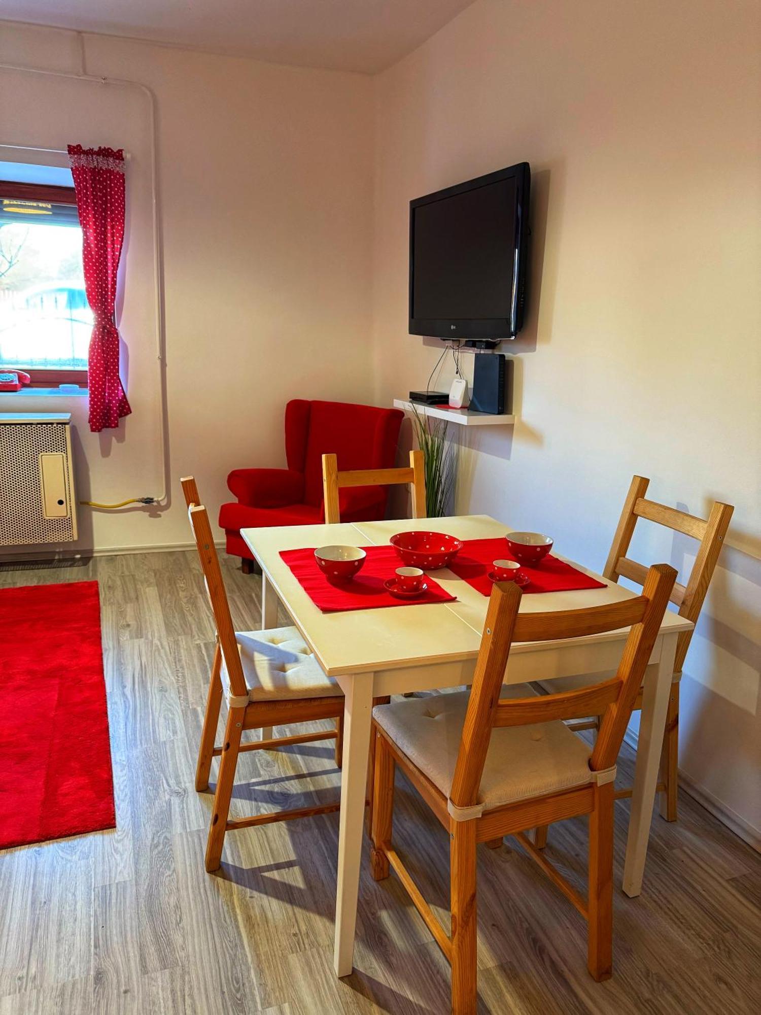 Poettyoesotthon Vendeghaz Apartment Tiszabábolna Екстериор снимка